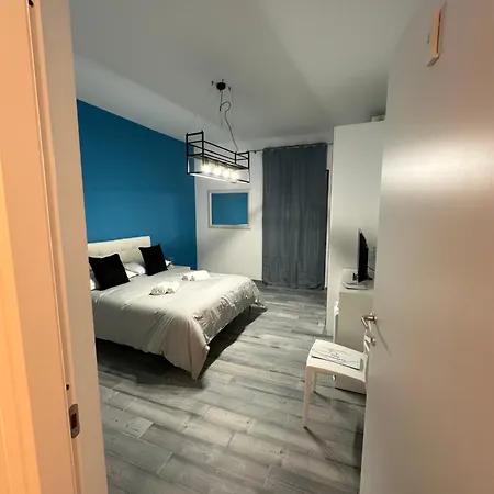 La Parthenope Guest house *